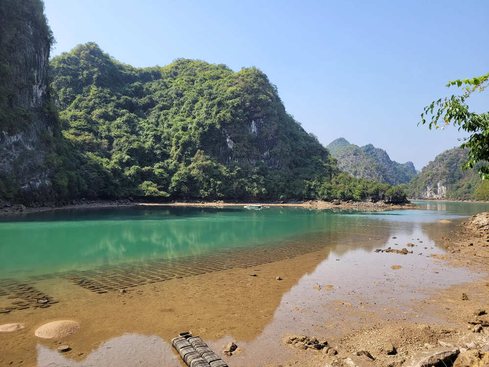 cat ba tranquil beauty
