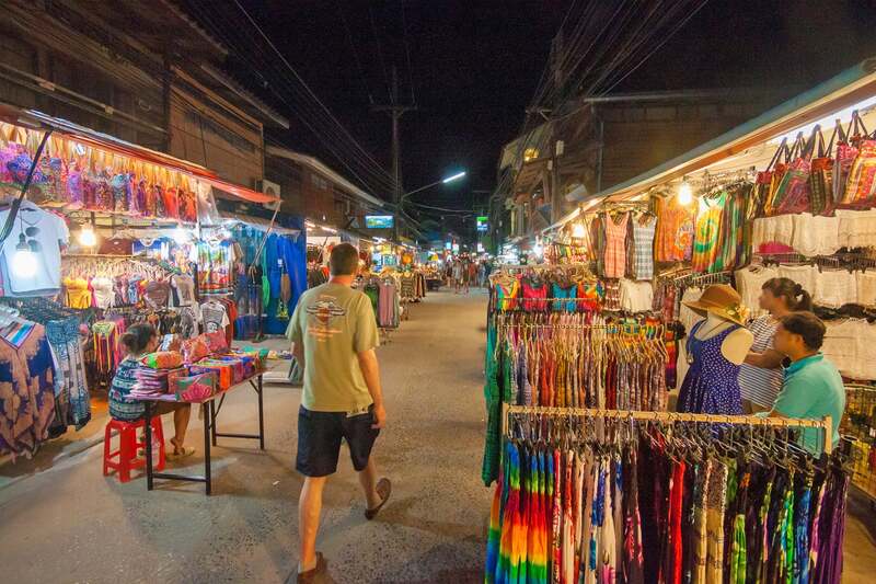 mercado nocturno en koh samui