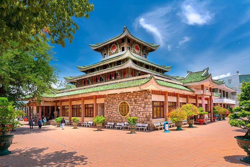 pagoda de vinh trang en chau doc