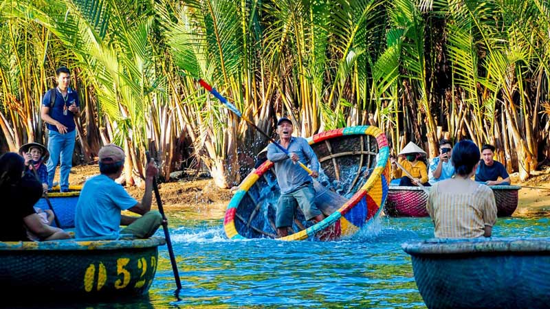 hoi an coconut village show