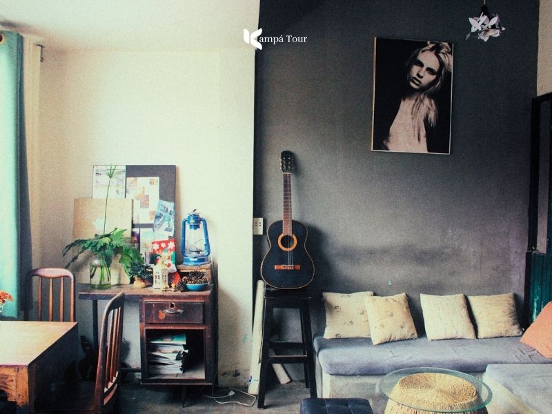 Fourth-floor room with a small balcony at Mockingbird Coffee, 14 Ton That Dam