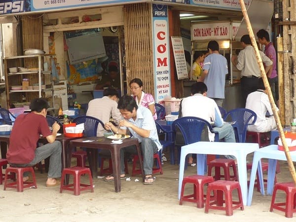 comer com tam en calles