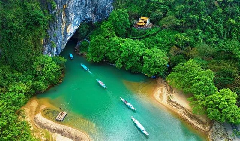 entrada de cueva phong nha