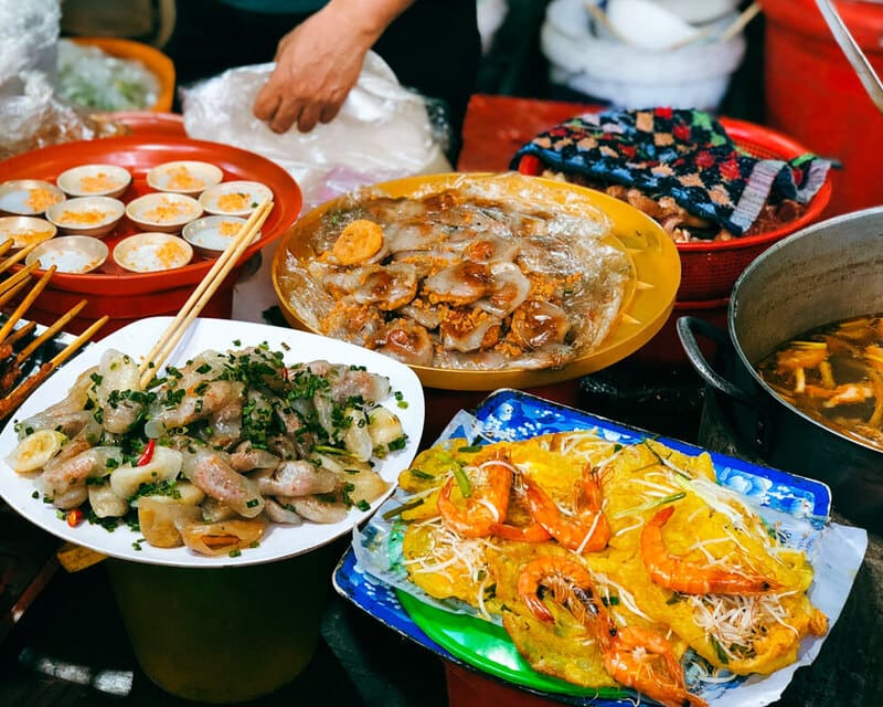 platos en mercado dong ba en hue