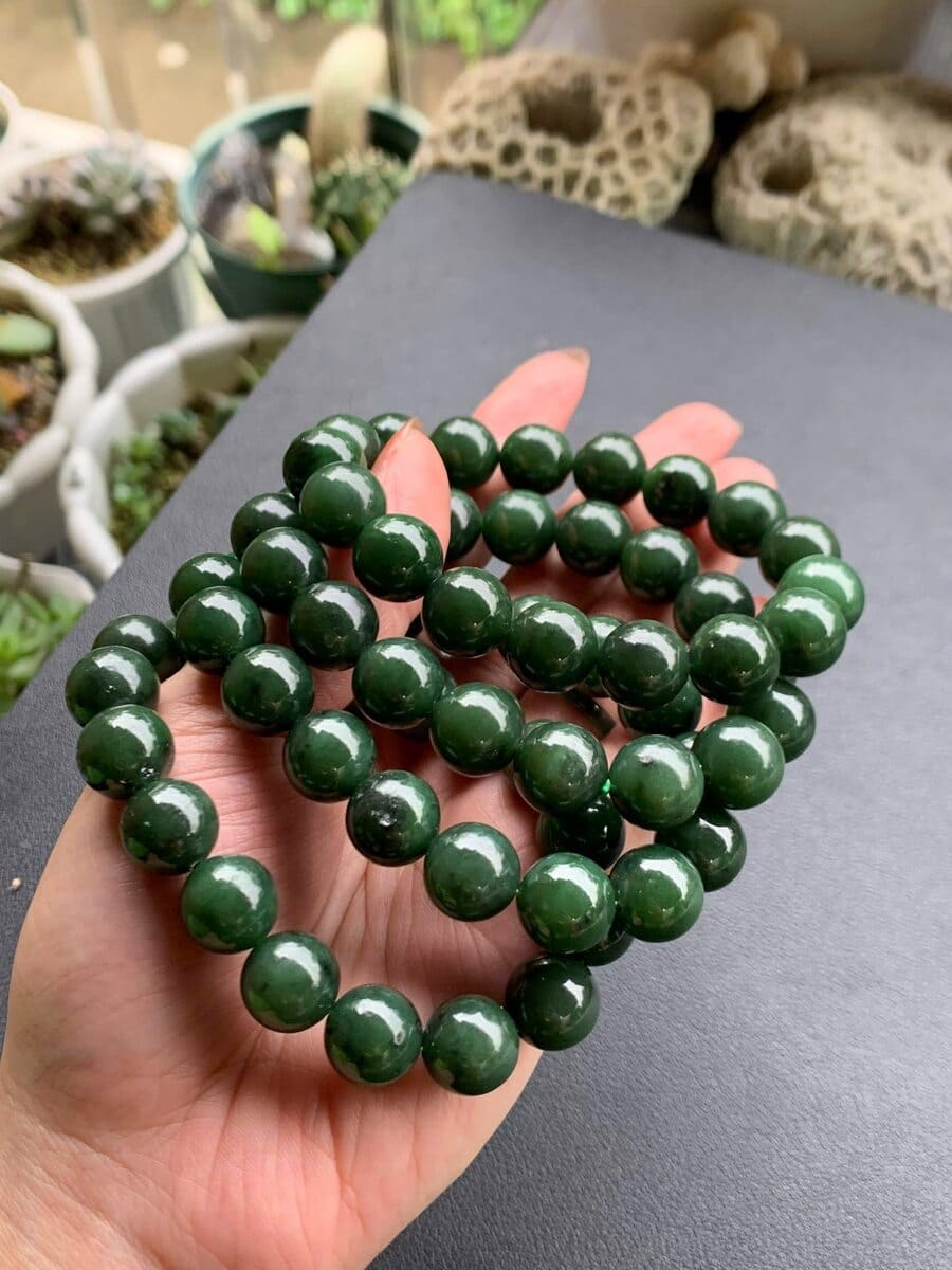 jade bracelet