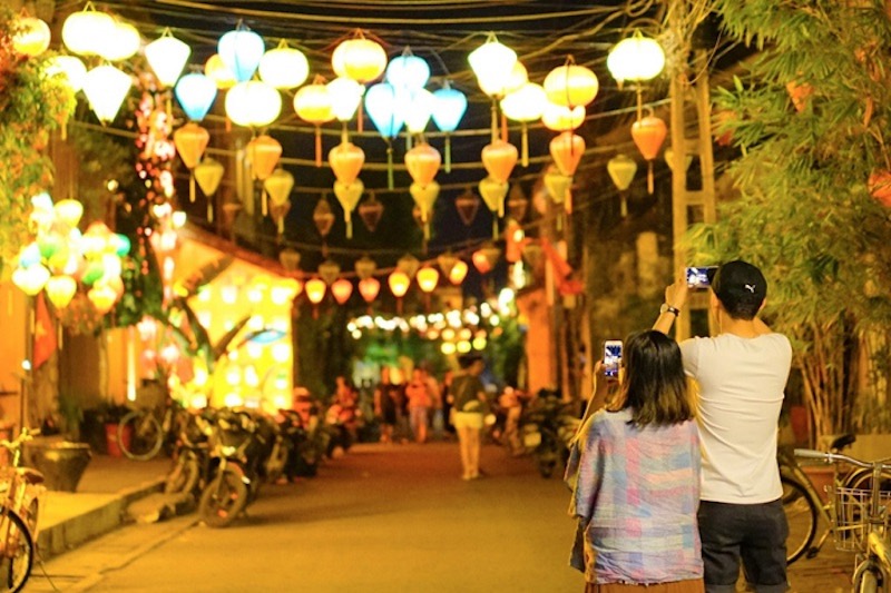 honey moon in hoi an