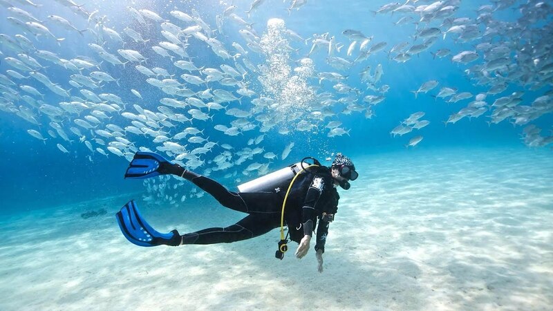 diving in koh lipe