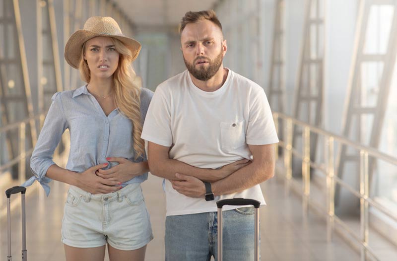 viajeros llegan a vietnam