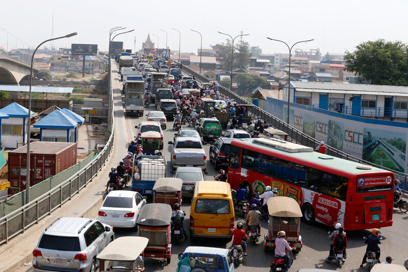 es seguro viajar a camboya trafico