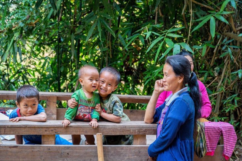 gente local laos