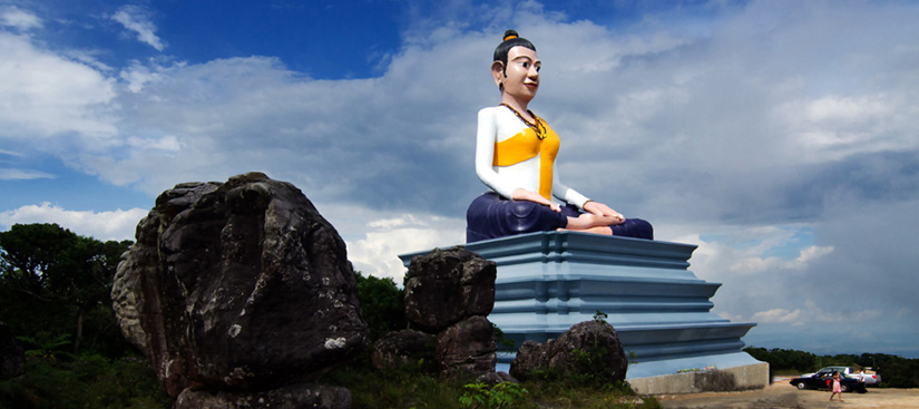 The statue of the goddess Ya Mao