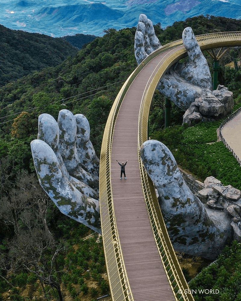 golden bridge vietnam fotografia