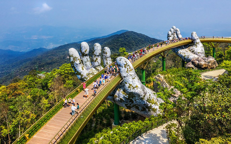 Golden Bridge Da Nang