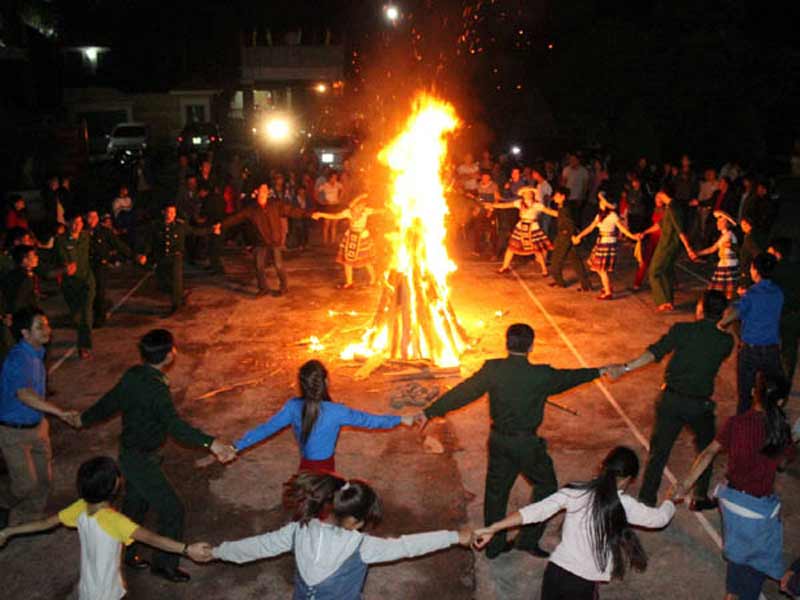 Ha Giang campfire