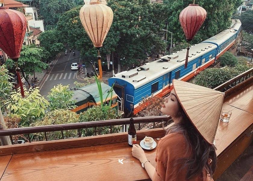 Hanoi Railway Street Coffee Shops