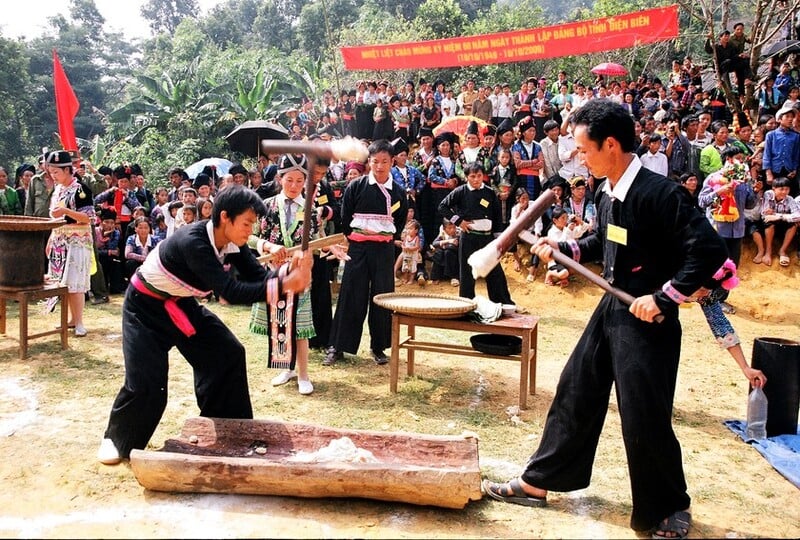 The Banh Day Shelling Festival