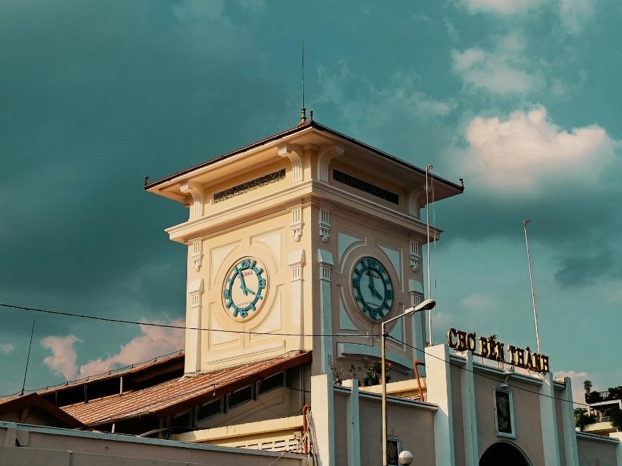 Ho Chi Minh City Stopover From Tan Son Nhat Airport To District 1