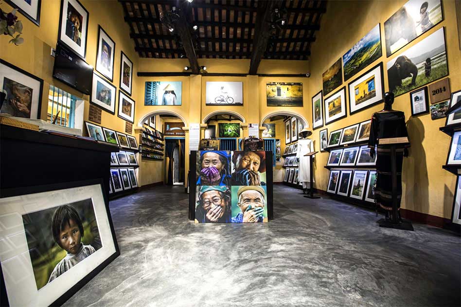 Réhahn Fine Art Galleries (7 Nguyen Hue Street, Hoi An Old Town)