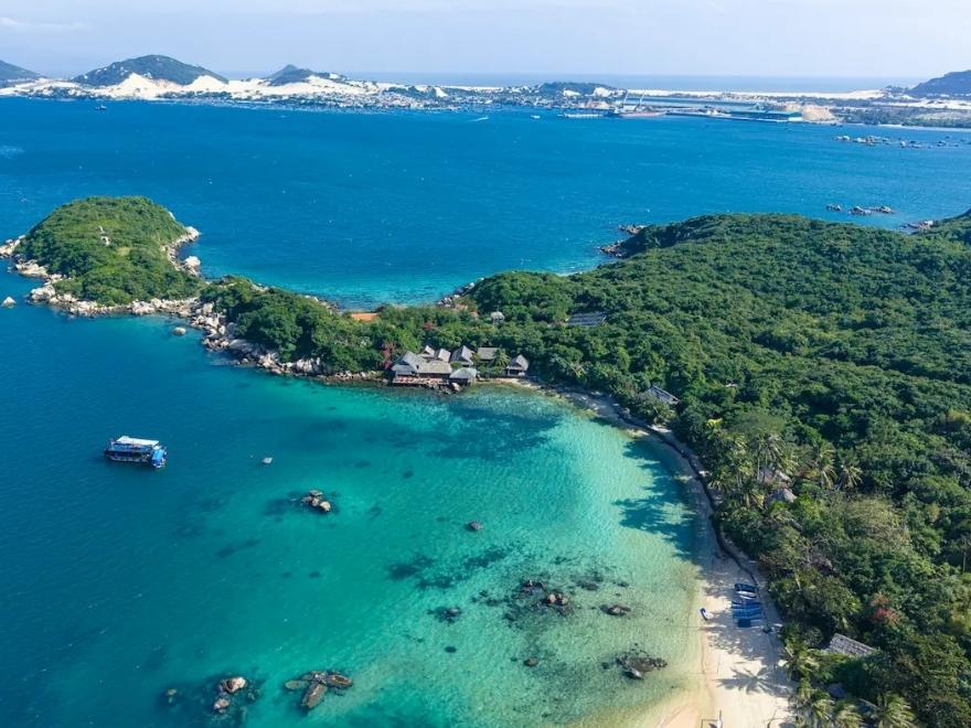 Quiet beach on Hon Ong Whale Island Vietnam