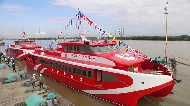 The Phu Quoc Express speedboat connecting Ca Mau and Phu Quoc