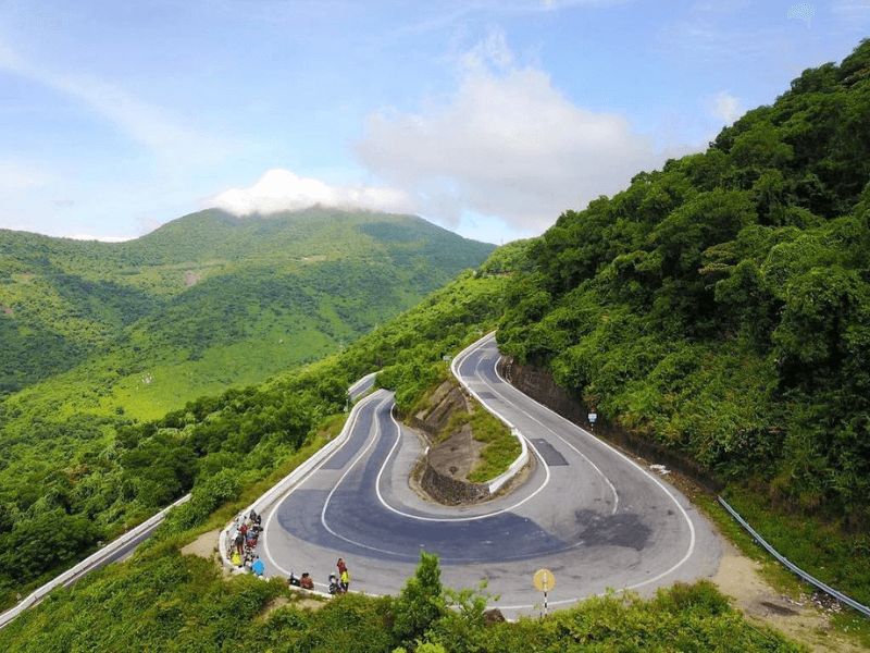 Iconic View at Hai Van Pass Attracts Adventure Lovers