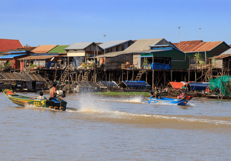 The floating village of Kampong Khleang is the most beautiful floating village on Tonlé Sap Lake