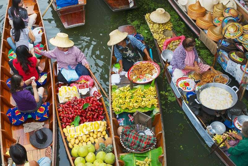 The excitement of floating markets in Thailand today