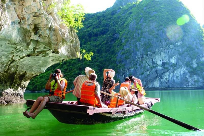 Boat ride during the Halong Bay cruise.