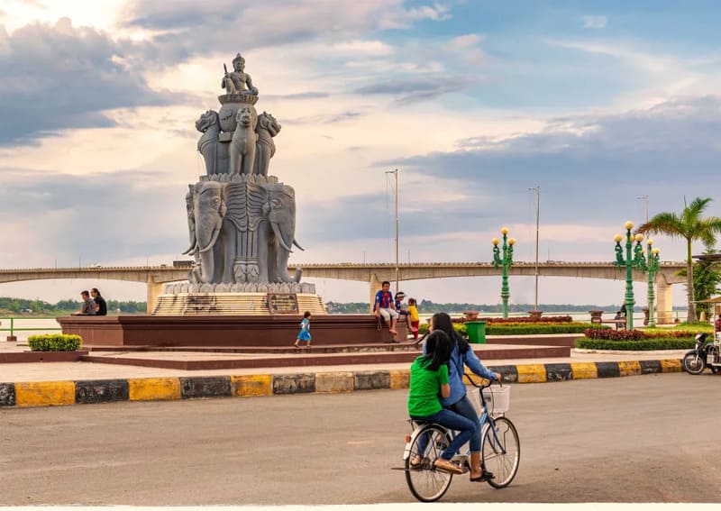 kampong cham junto al rio