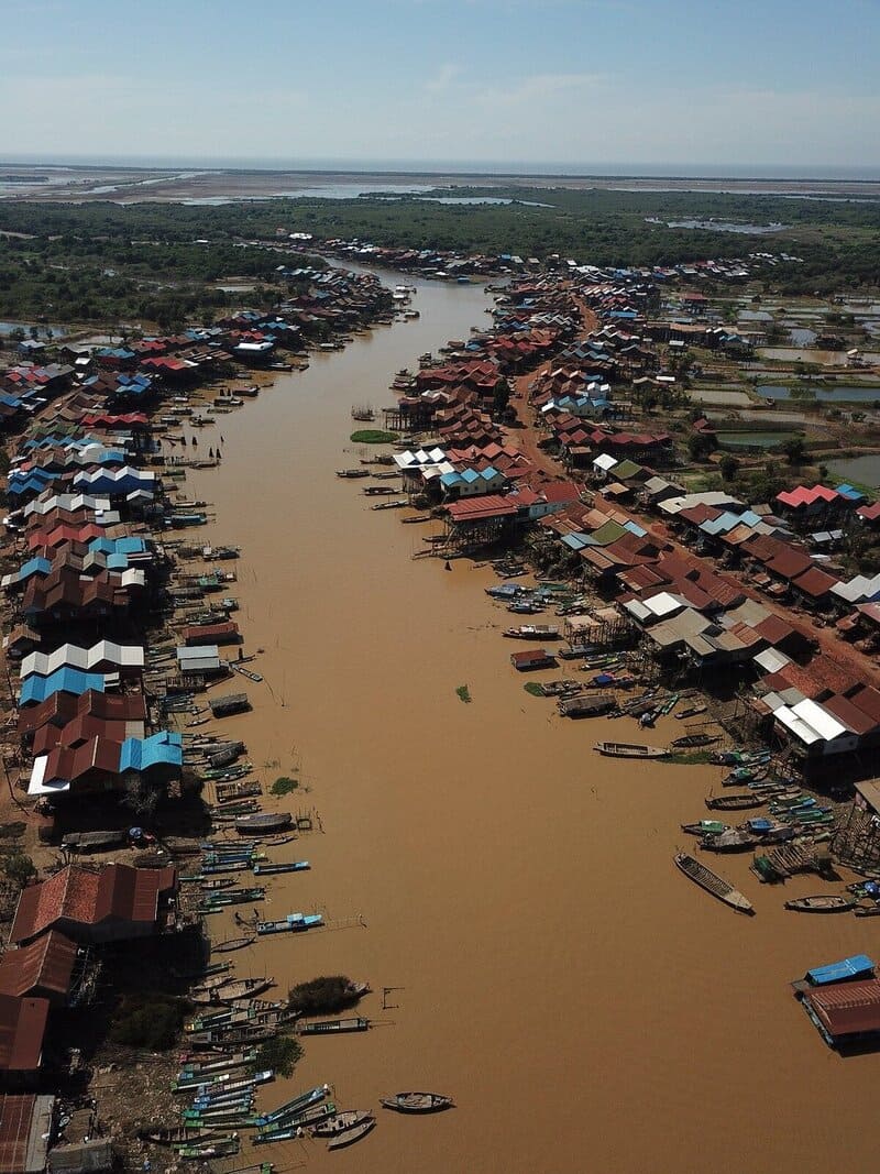 Kampong Khleang, a life suspended on the water in the heart of the Tonle Sap