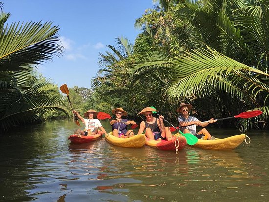 paseo en canoa en kampot