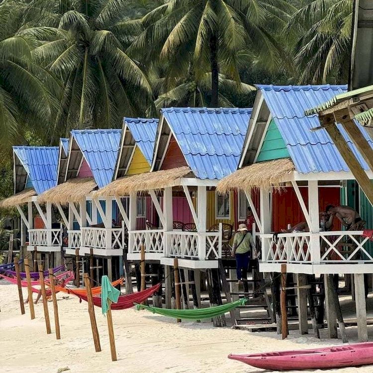 Un tipo de alojamiento en las playas de Camboya