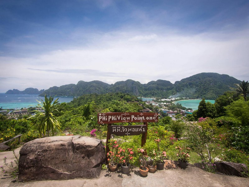 Panoramic view from Koh Phi Phi viewpoint
