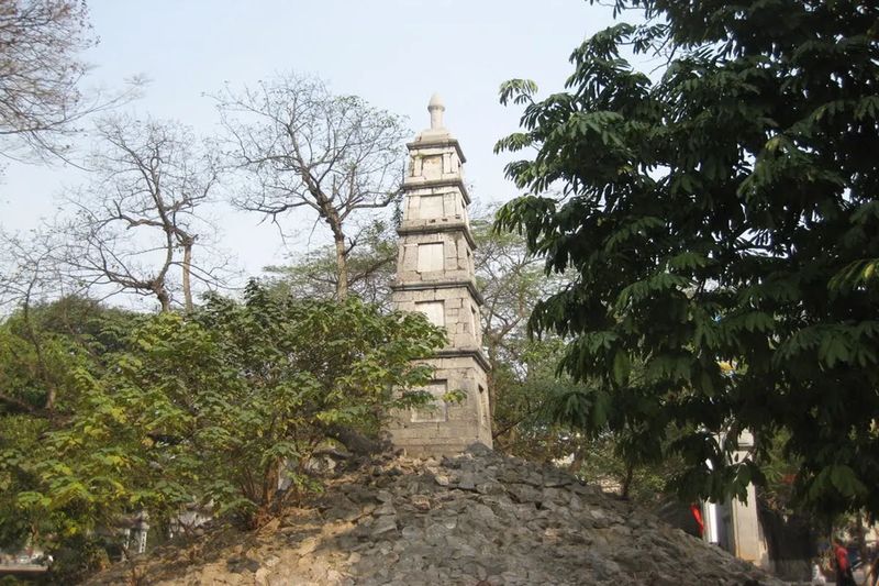 lago hoan kiem - thap but