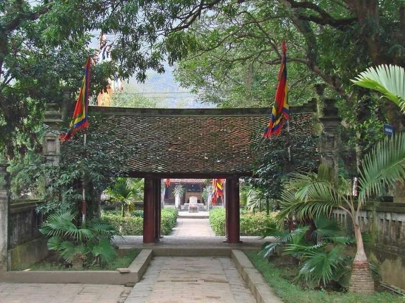 The Le Dai Hanh Temple in the Citadel