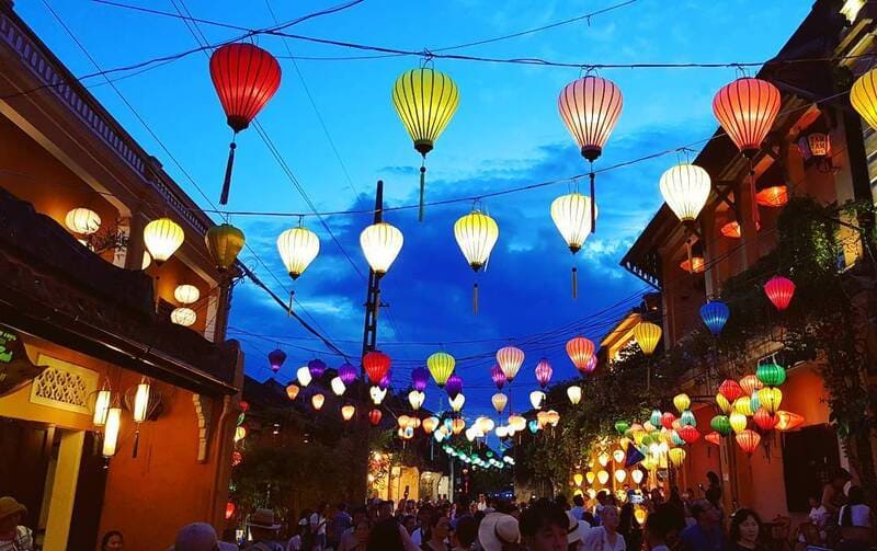 Hoi An ancient town at night