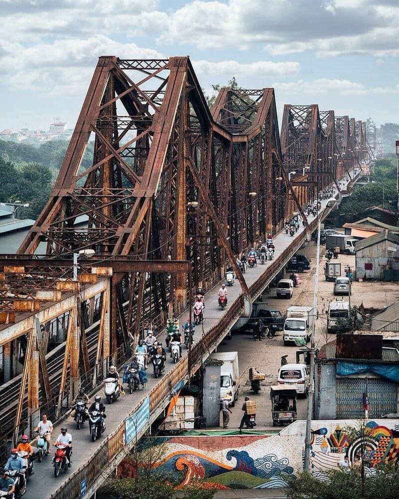 Panorama of Long Bien Bridge