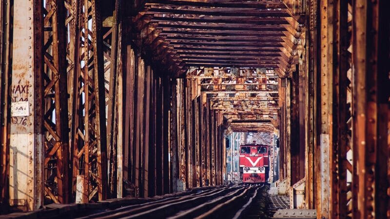 Trains still run over Long Bien Bridge today