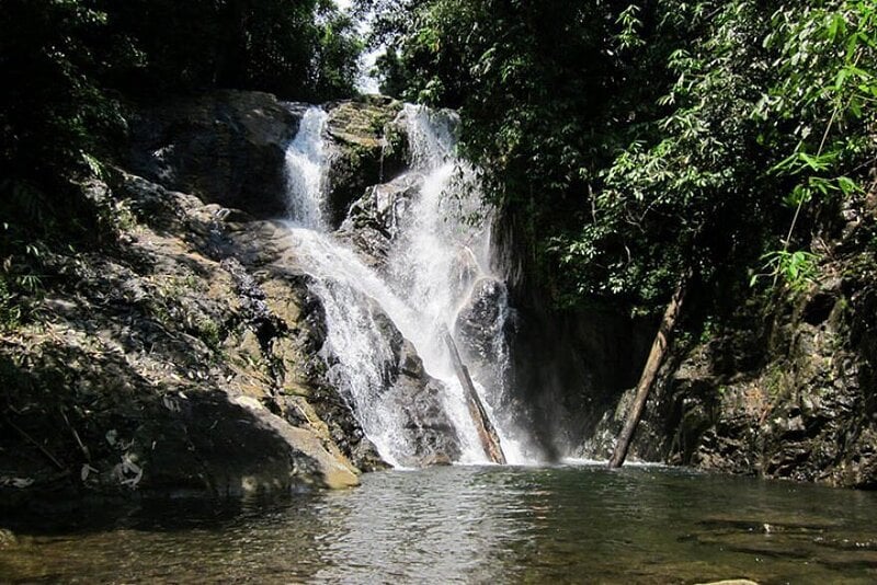 cascada en luang namtha
