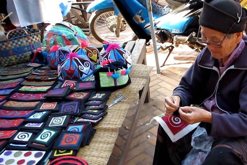 mercado local en luang namtha