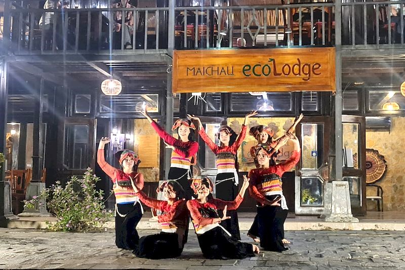 Cultural performance of ethnic people