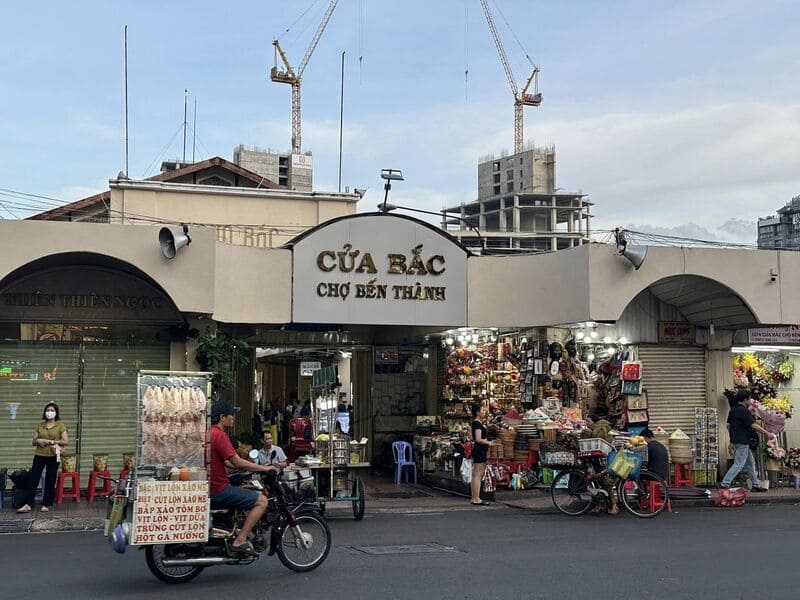 mercado ben thanh puerta norte