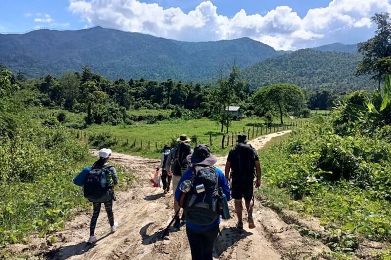 senderismo en montañas cardamomo