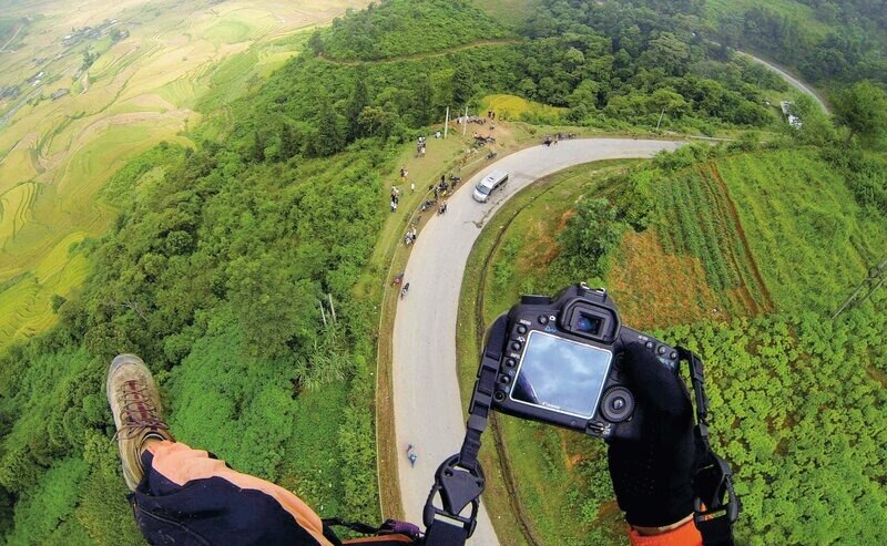 Parachute swing to see rice fields in September in Mu Cang Chai