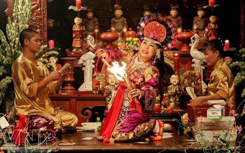 hat chau van en vietnam