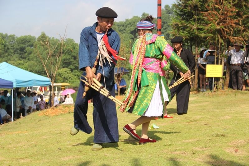 danza khen de hmong vietnam