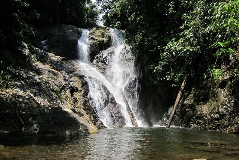 Nam Dee Waterfall