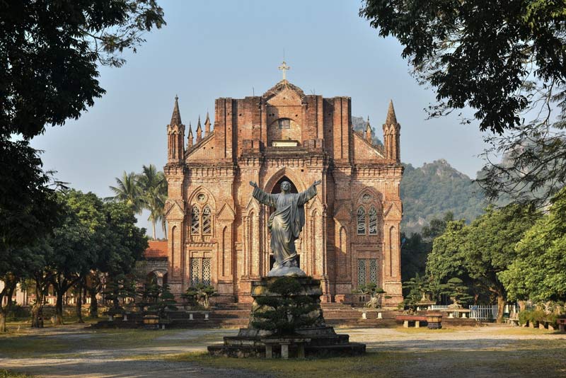 navidad vietnam catedral