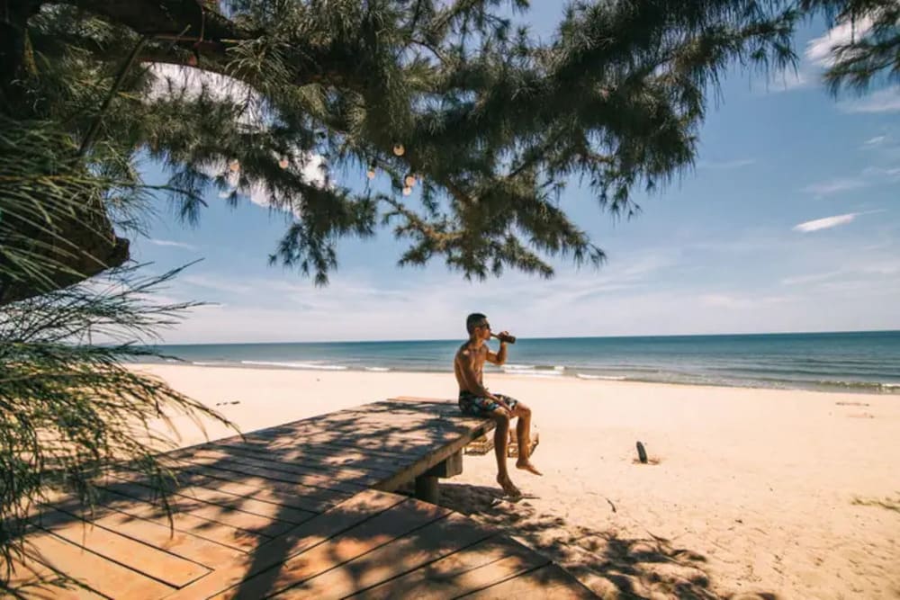 Nhat Le Beach