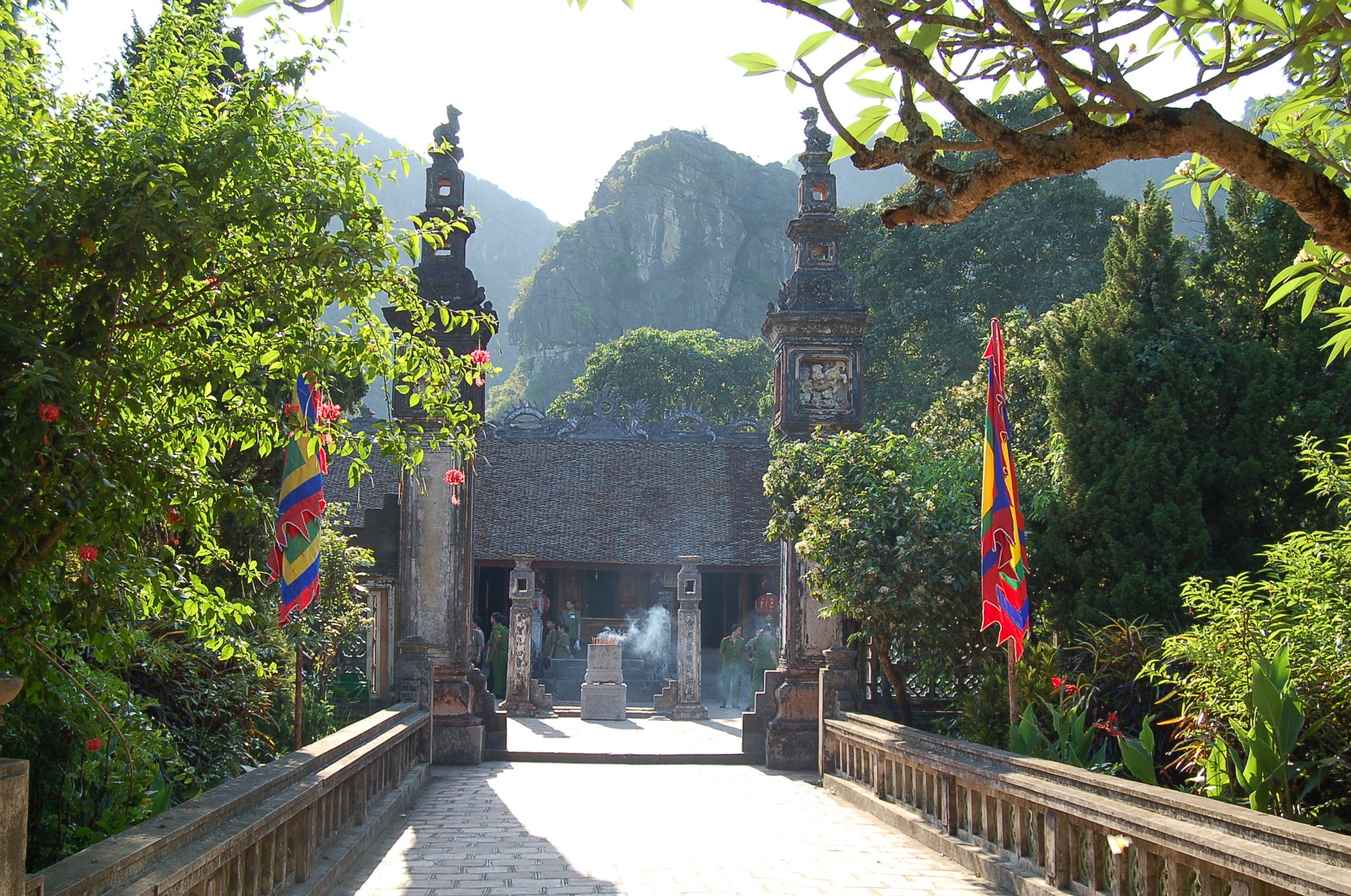 Memorial Temple to King Dinh Tien Hoang